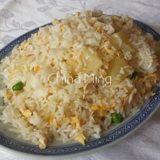 Arroz frito con pollo y piña - Imagen 2