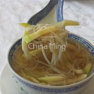 Sopa de fideos con pollo - Imagen 2